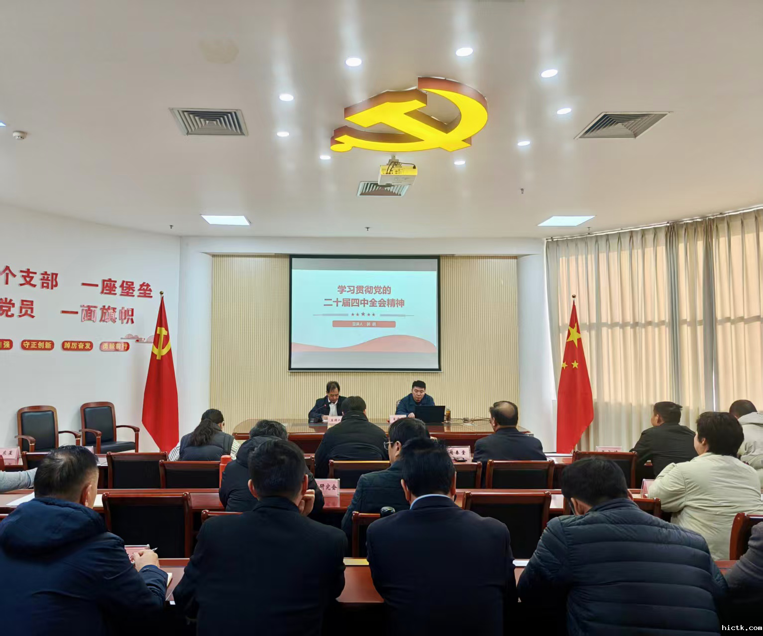 1764643395769946.png 1764643395769946.png